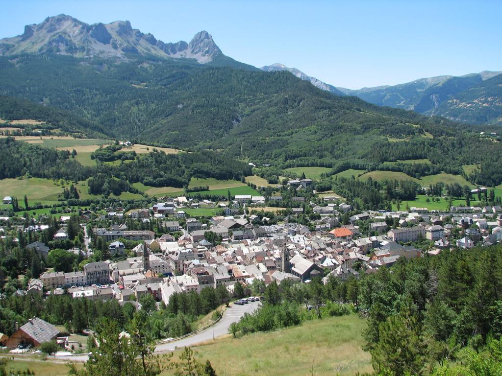 Studio Barcelonnette Ubaye, Provence Enchastrayes Exterior foto